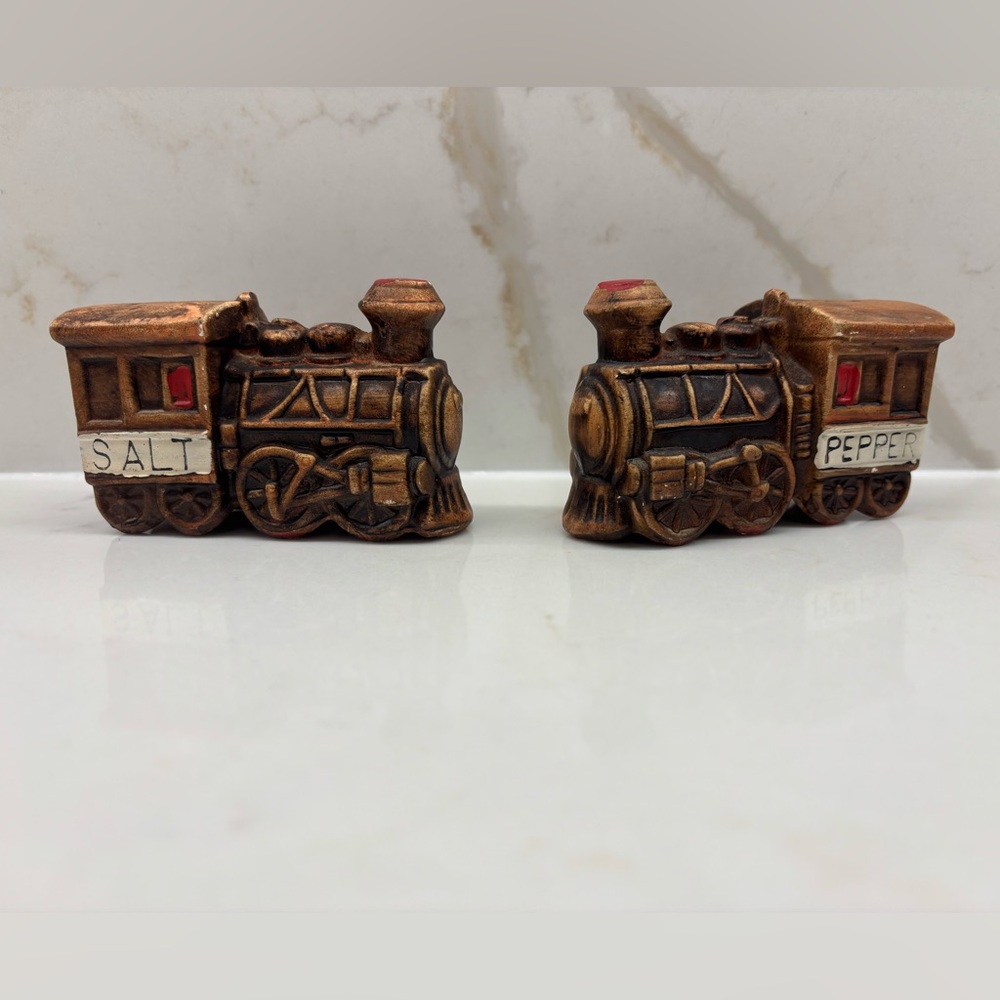 Vintage Locomotive Train Brown Salt and Pepper Shakers Collectible 1960s